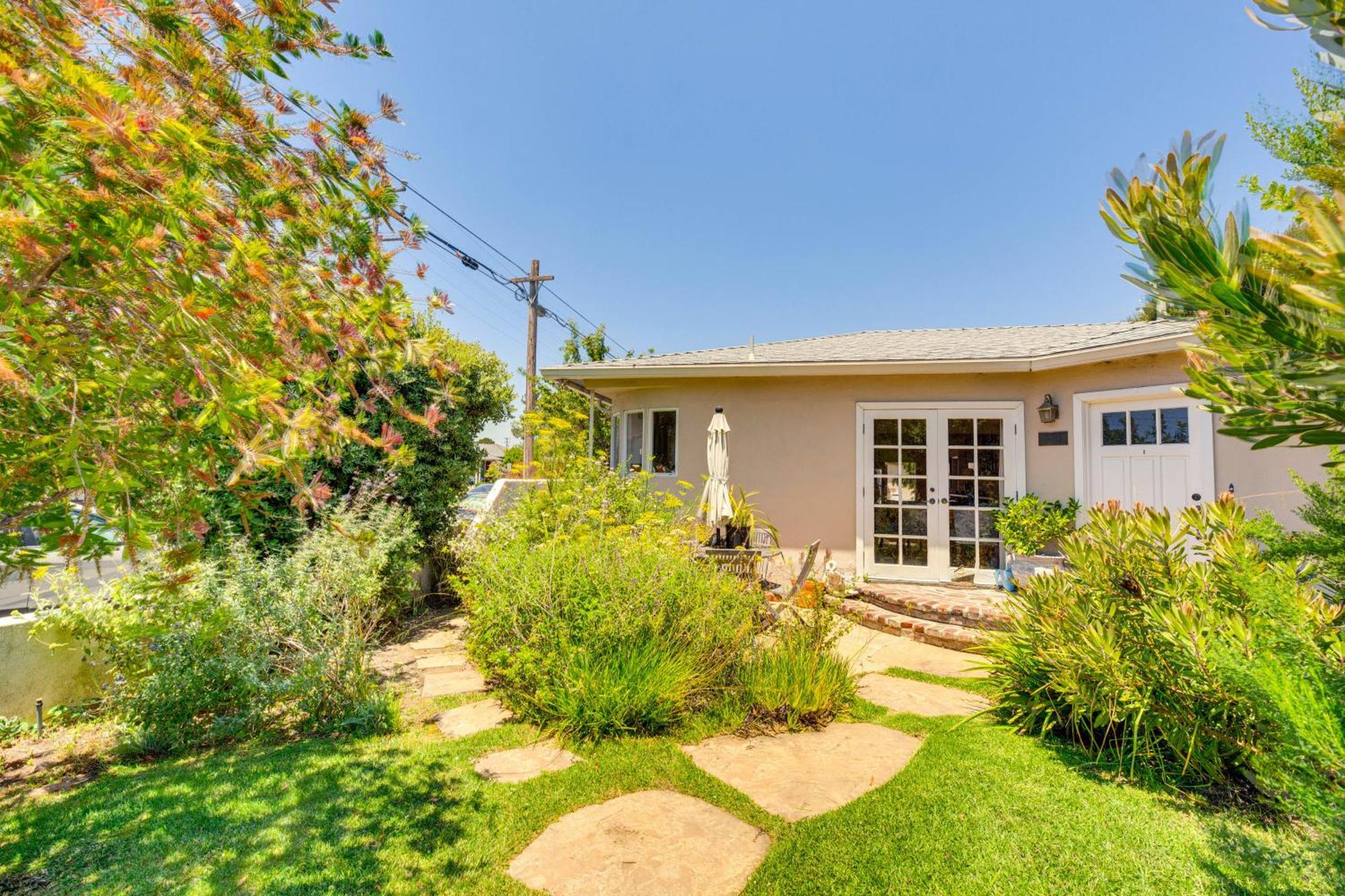 Vibrant Home With Patio - Near Santa Monica Pier! Los Angeles Exterior photo